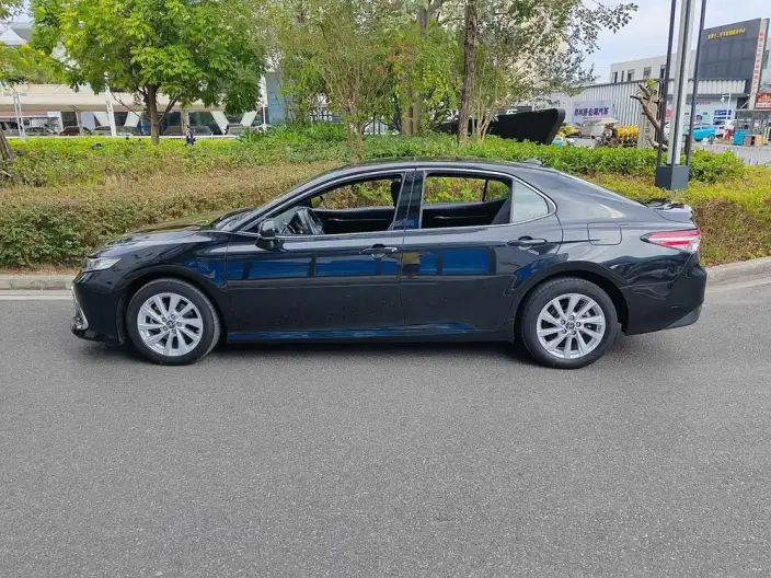 Toyota Camry 2022 Model 2.0GVP Leading version – фото 3