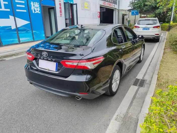 Toyota Camry 2022 Model 2.0GVP Leading version – фото 6