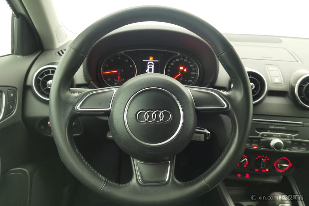 Audi A1 2016 30 TFSI Sportback Design Fashion edition – фото 13