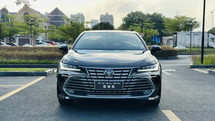 Toyota Avalon 2024 Model Intelligent Hybrid 2.0L E-CVT Deluxe Edition – фото 2