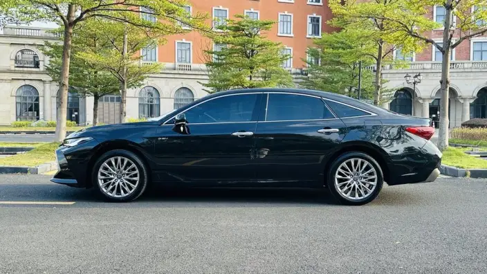 Toyota Avalon 2024 Model Intelligent Hybrid 2.0L E-CVT Deluxe Edition – фото 4