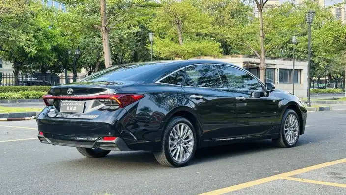 Toyota Avalon 2024 Model Intelligent Hybrid 2.0L E-CVT Deluxe Edition – фото 7