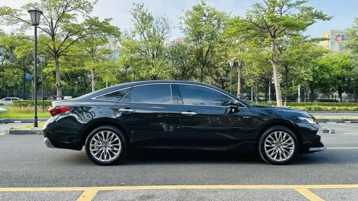 Toyota Avalon 2024 Model Intelligent Hybrid 2.0L E-CVT Deluxe Edition – фото 8