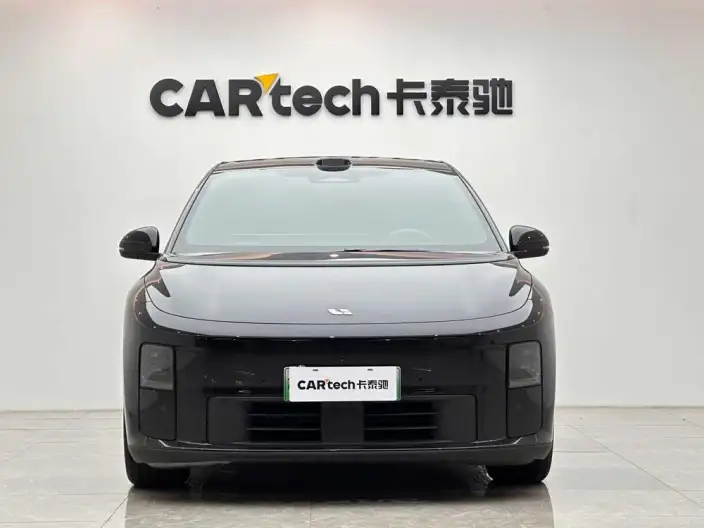 Li Auto i6 2025 Model 2WD Standard Edition – фото 2