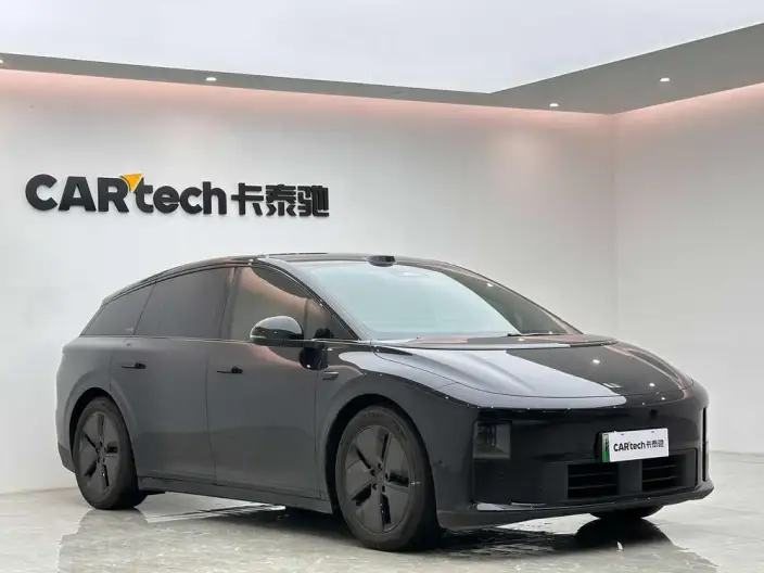 Li Auto i6 2025 Model 2WD Standard Edition – фото 3