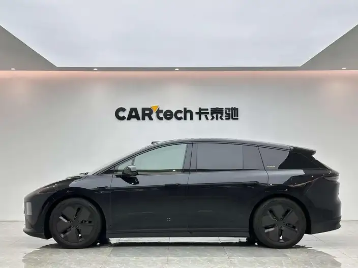 Li Auto i6 2025 Model 2WD Standard Edition – фото 4