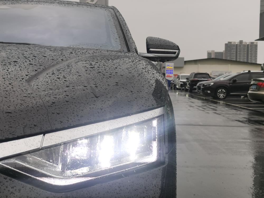 BYD Han DM 2022 DM-i 121KM Prestige – фото 8