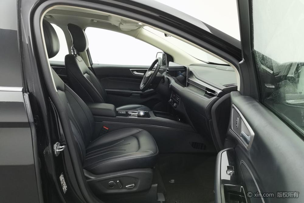 Ford Edge 2021 PLUS EcoBoost 245 2WD Platinum 5-seater – фото 19