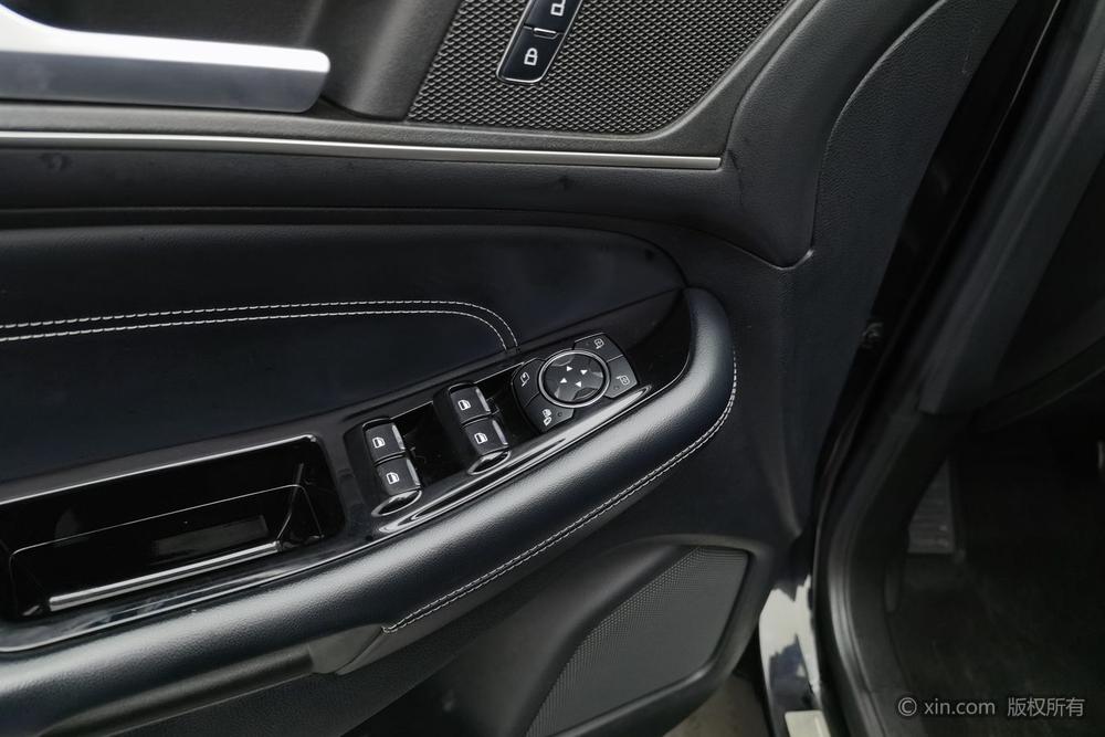 Ford Edge 2021 PLUS EcoBoost 245 2WD Platinum 5-seater – фото 23