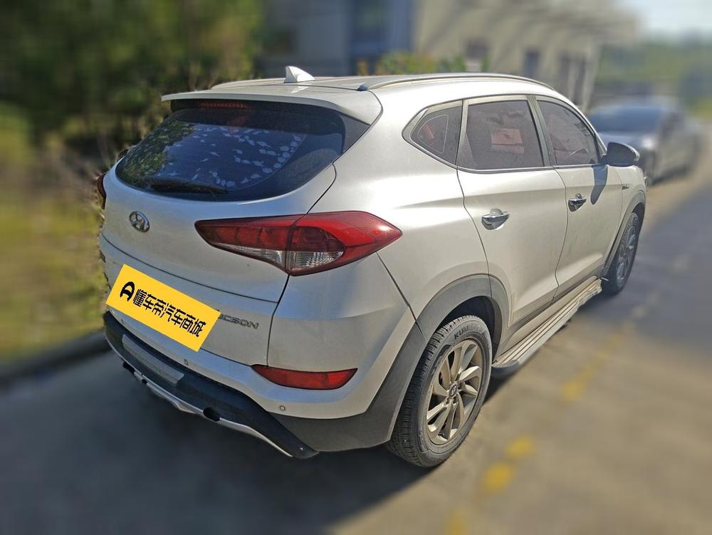 Hyundai Tucson 2015 1.6T DCT 2WD Smart – фото 2