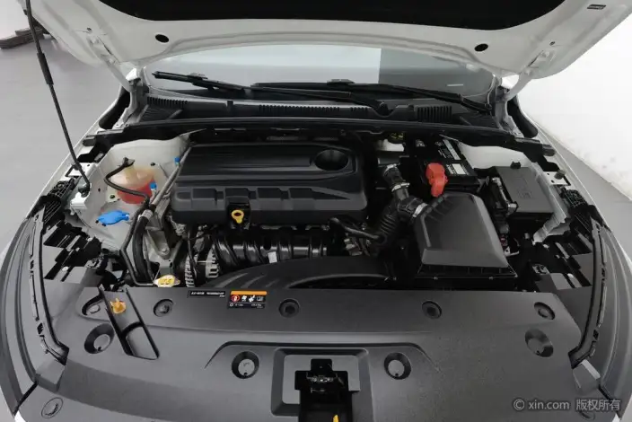 Geely Emgrand 2022 Model No. 4 Gen 1.5L Manual Luxury Model – фото 5