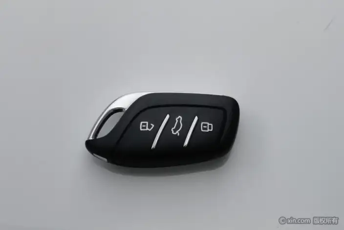 Roewe i5 2023 Model 1.5L Manual Comfort Edition – фото 6