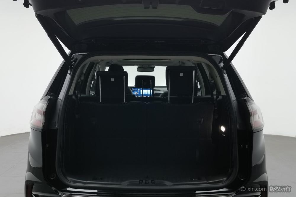 Ford Edge 2021 PLUS EcoBoost 245 2WD Premium 7-seater – фото 23