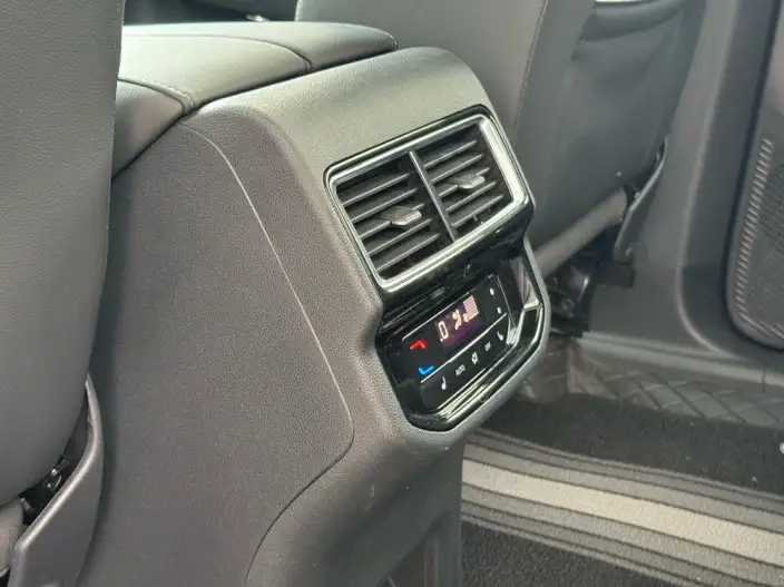 Volkswagen Teramont 2023 Model 380TSI 4WD Respect Deluxe Edition – фото 9