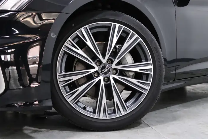 Audi A6L 2023 Model 45 TFSI quattro Exclusive Dynamic Model – фото 10
