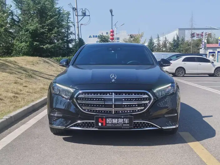 Mercedes-Benz E-Class 2024 Model E 300 L Luxury Model sedan – фото 2