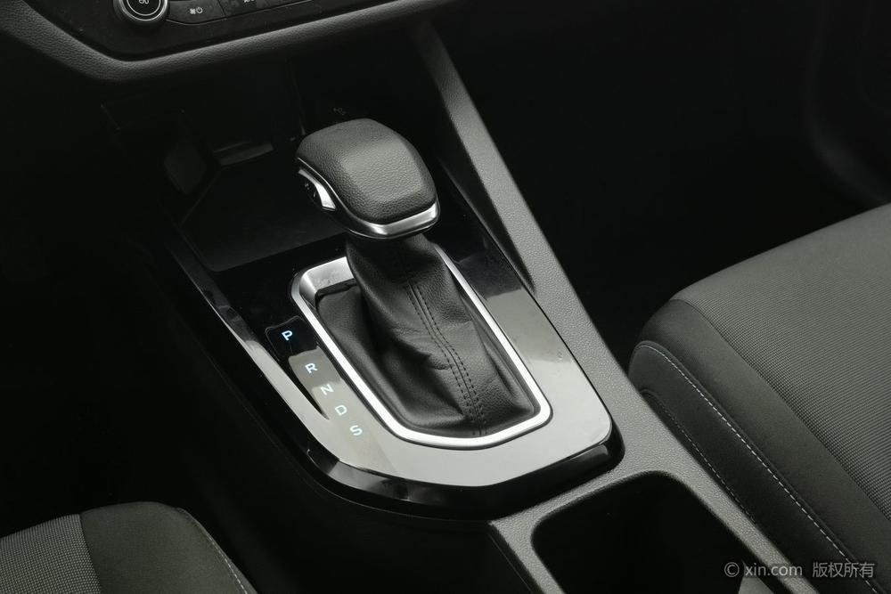 Ford Escort 2021 1.5L автоматическое Gold Edition – фото 15
