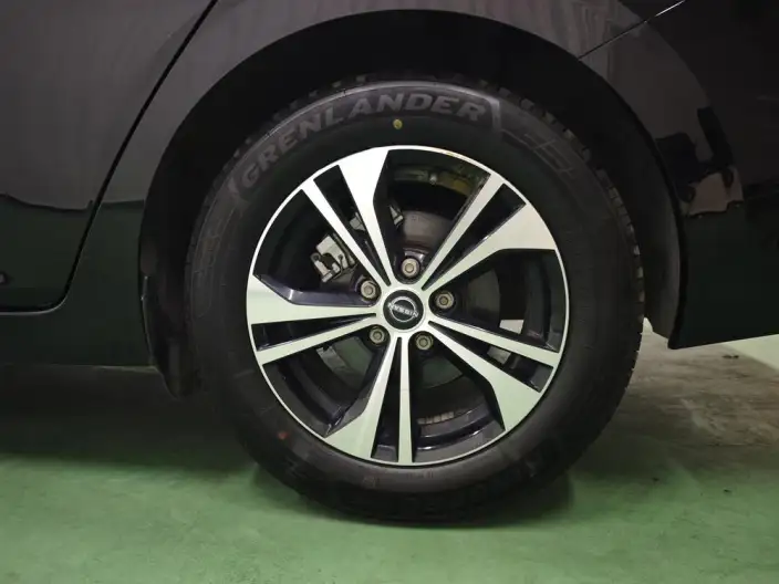 Nissan Sylphy 2023 Model 1.6L CVT Yuexiang Edition – фото 9