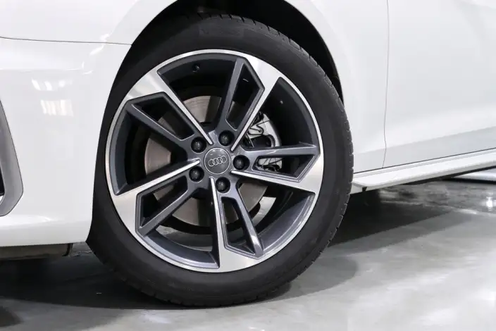 Audi A4 L 2023 Model 40 TFSI Fashion Dynamic Model – фото 9
