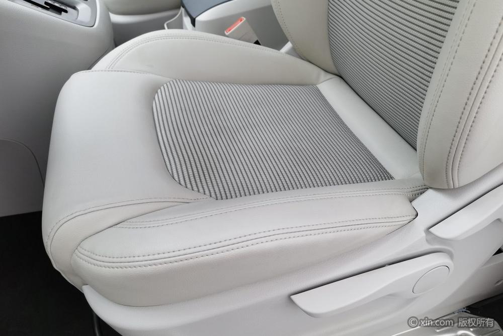 Maxus G10 2018 PLUS 2.0T автоматическое Smart Edition – фото 18