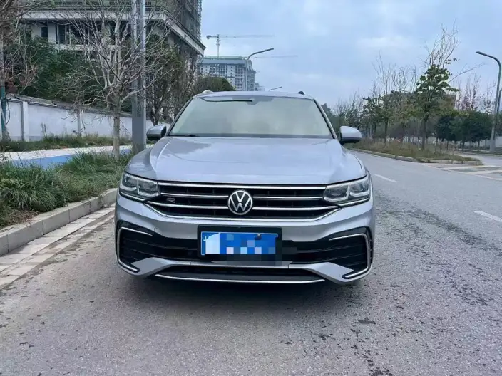Volkswagen Tiguan L 2022 Model 330TSI Automatic 2WD R-Line Enjoy the version more – фото 2