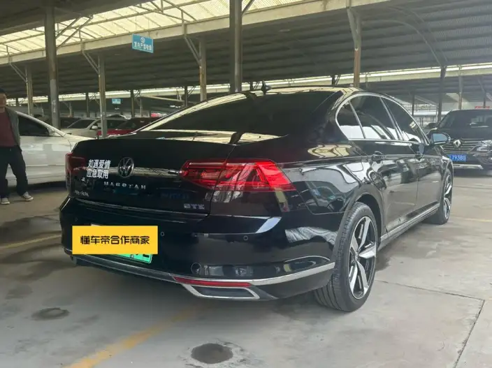 Volkswagen Magotan PHEV 2022 Model Luxury Model – фото 6