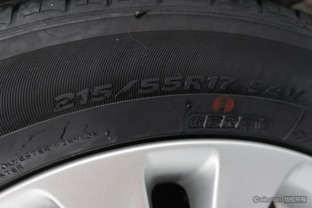 Hyundai Sonata 8th Gen 2011 2.0L автоматическое Deluxe Edition – фото 10