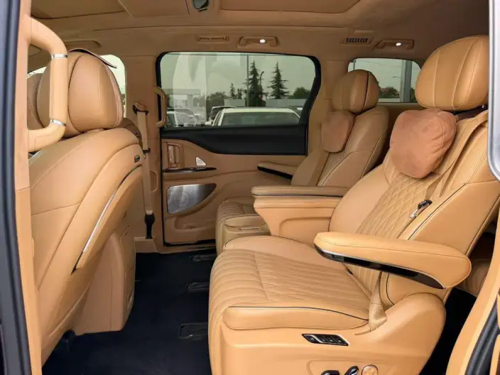 VOYAH Dreamer PHEV 2024 Model Ultra-long Endurance Ultimate Edition – фото 8