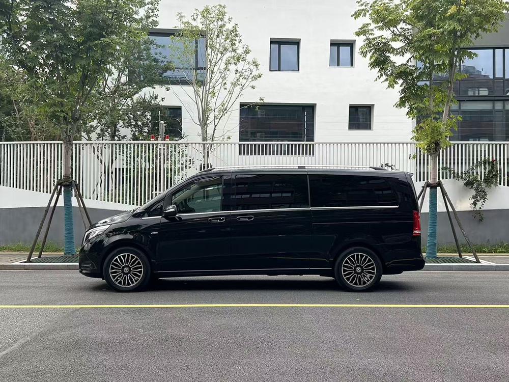 Mercedes-Benz V-Class 2018 V 260 L Noble Extended Edition Country VI