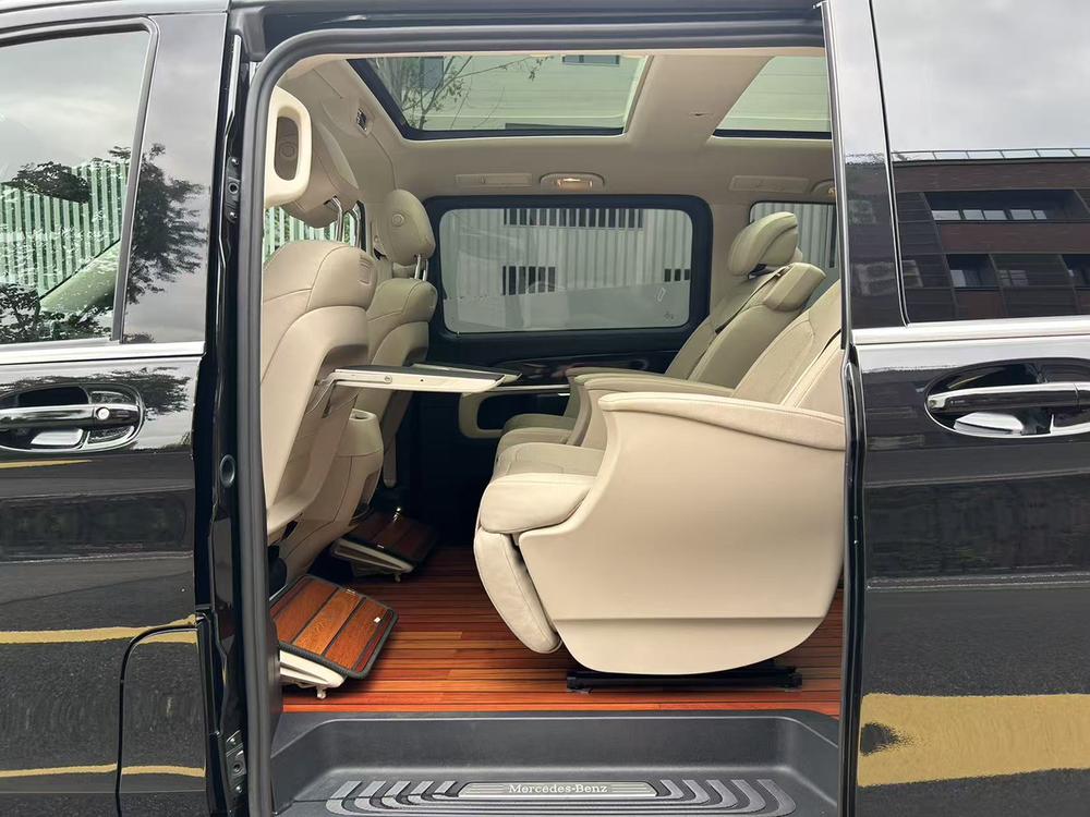 Mercedes-Benz V-Class 2018 V 260 L Noble Extended Edition Country VI – фото 13