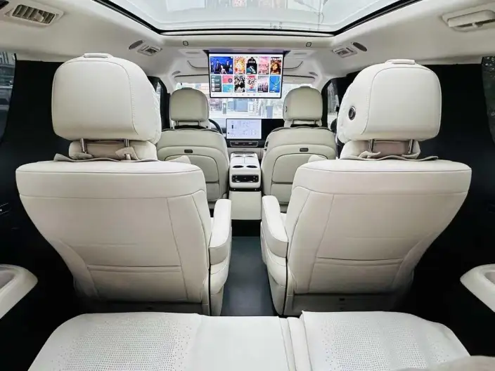 Li Auto MEGA 2025 Model Home Family Special Edition – фото 8