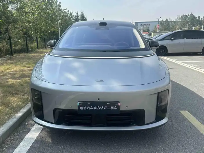 Li Auto i8 2025 Model Standard Edition – фото 2