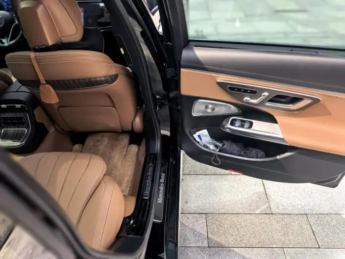 Mercedes-Benz E-Class 2025 Model Facelift E 300 L Noble Model sedan – фото 10