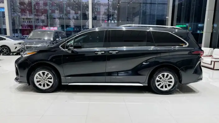 Granvia 2024 Model Intelligent Hybrid 2.5L 2WD Comfort Edition – фото 4