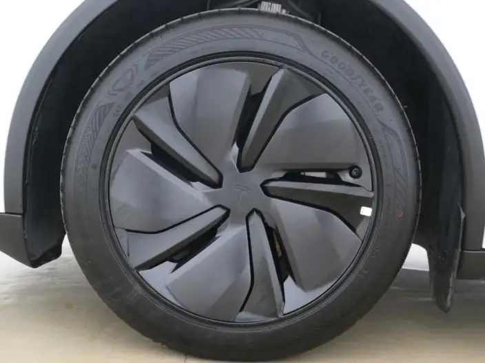 Model Y 2025 Model Rear-wheel drive version – фото 10