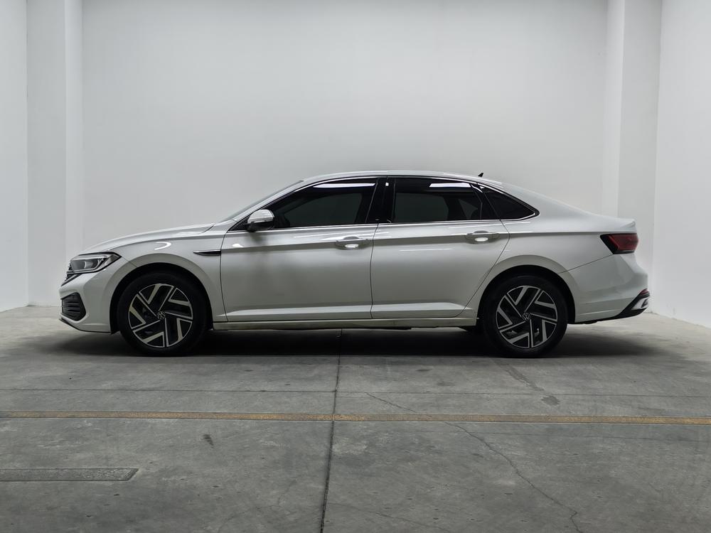 Volkswagen Sagitar 2023 300TSI DSG Beyond
