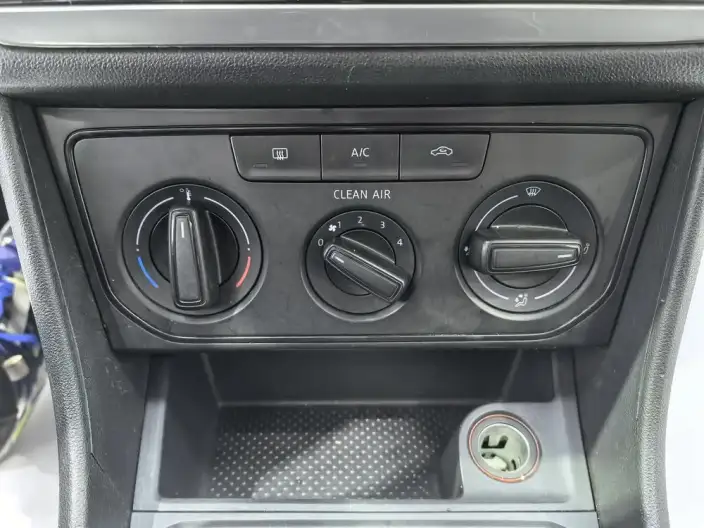Volkswagen Lavida 2019 Model Voyage 1.5L Automatic Fashion edition China VI – фото 8