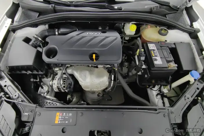 Roewe i5 2021 Model 1.5L Manual Diamond Edition – фото 6