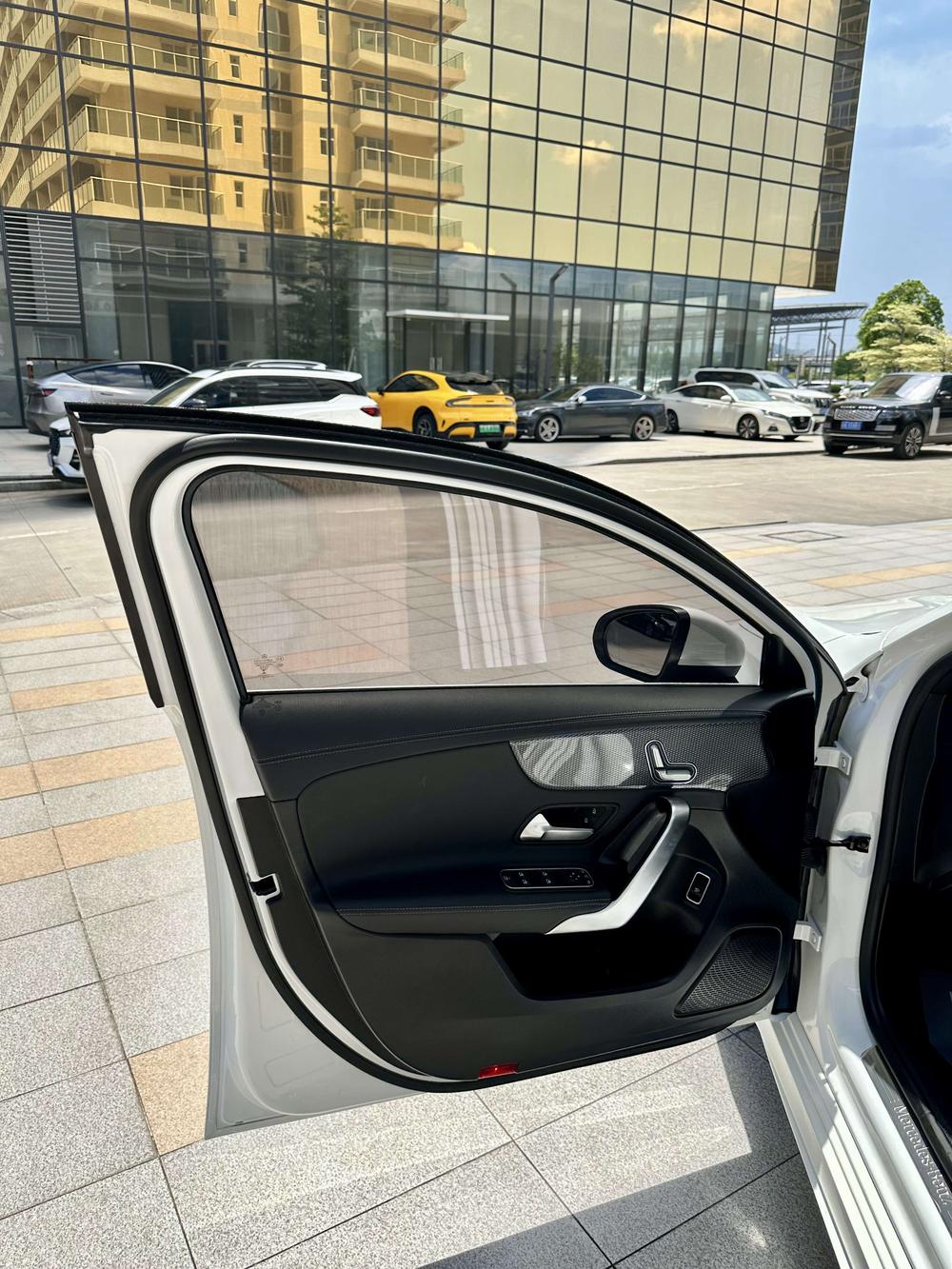 Mercedes-Benz A-Class 2022 A 200 L Sport Sedan Style – фото 13