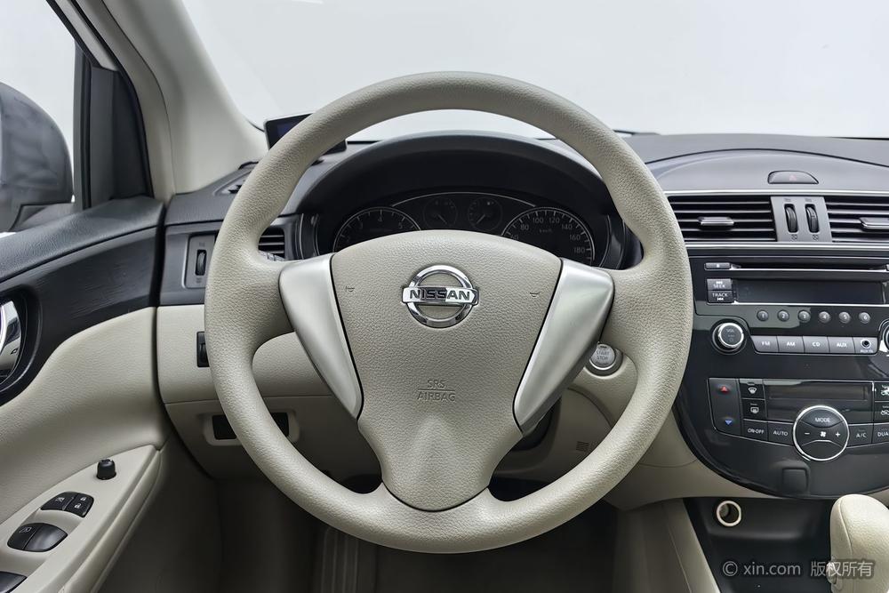 Nissan Tiida 2011 1.6L CVT Smart – фото 13