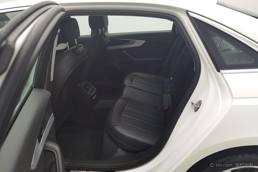 Audi A4L 2023 40 TFSI Style Dynamic – фото 19