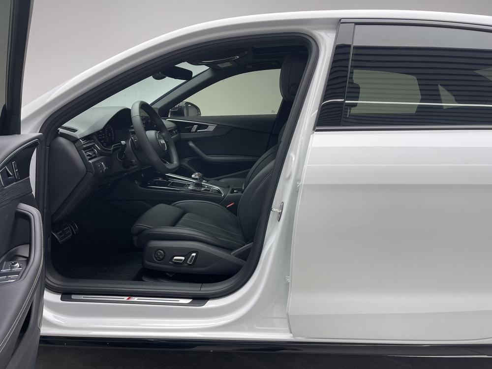 Audi A4 L 2024 40 TFSI Luxury Sport – фото 17