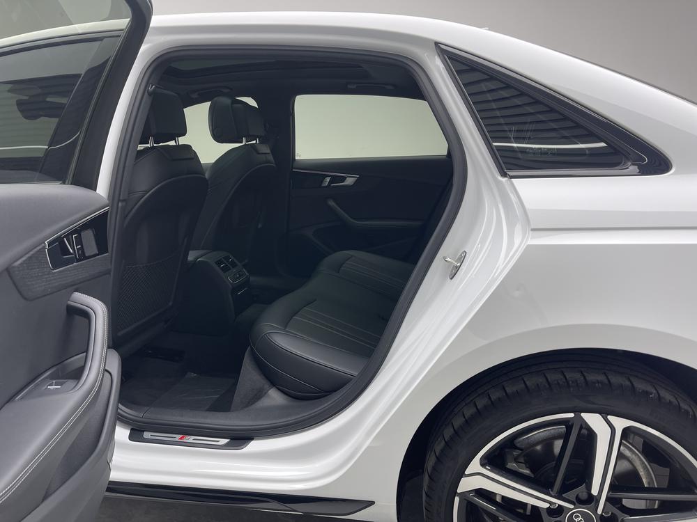 Audi A4 L 2024 40 TFSI Luxury Sport – фото 18