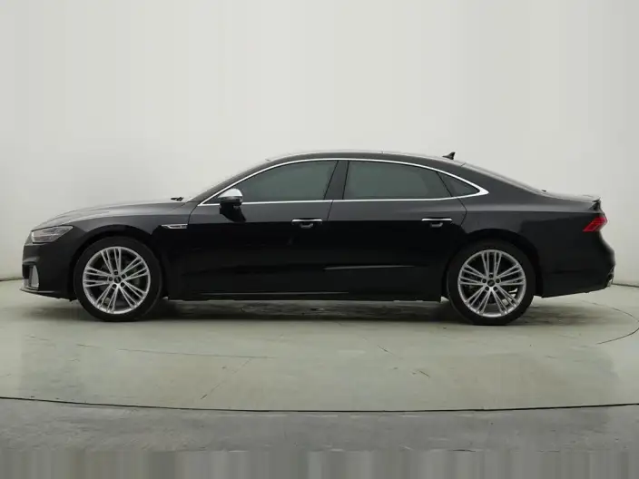 Audi A7 L 2024 Model 45 TFSI quattro Luxury Model – фото 4