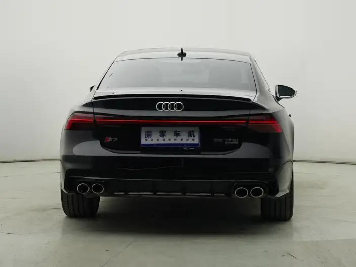 Audi A7 L 2024 Model 45 TFSI quattro Luxury Model – фото 6