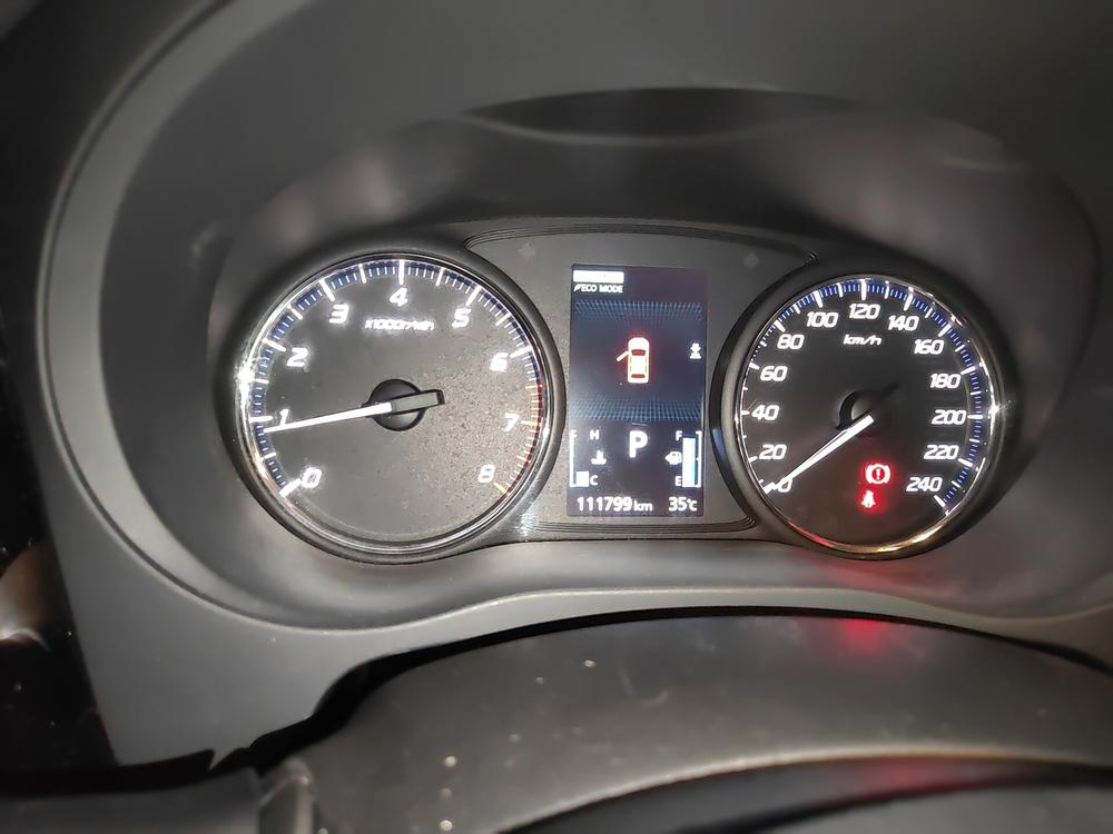 Mitsubishi Outlander 2016 2.4L 4WD Premium Edition 7 seat – фото 5