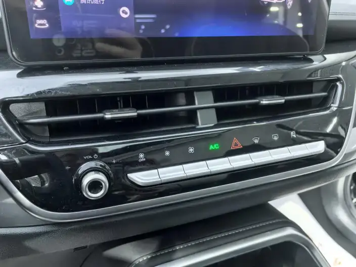 Haval H6 2023 Model Guo Trendy Edition 1.5T Automatic Urban Edition – фото 7