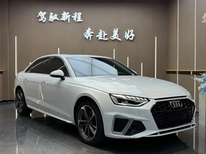 Audi A4 L 2024 Model 40 TFSI Fashion Dynamic Model – фото 3
