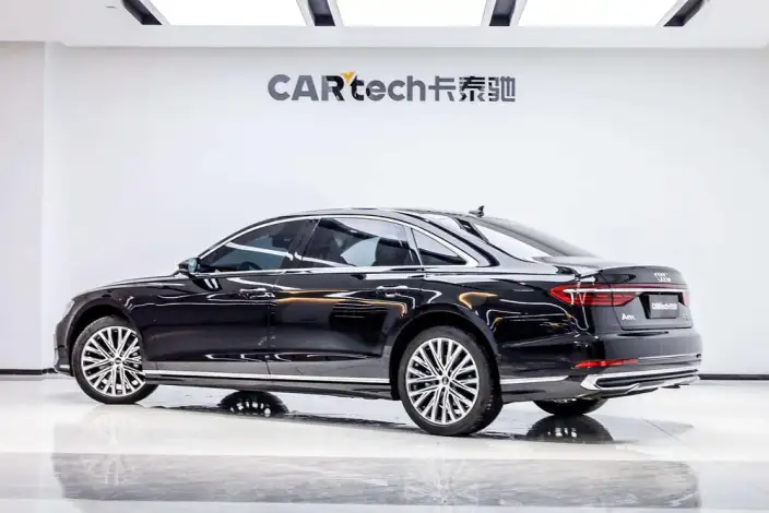Audi A8 2023 Model A8L 50 TFSI quattro Exclusive Model – фото 4