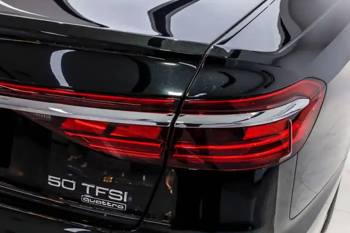 Audi A8 2023 Model A8L 50 TFSI quattro Exclusive Model – фото 9